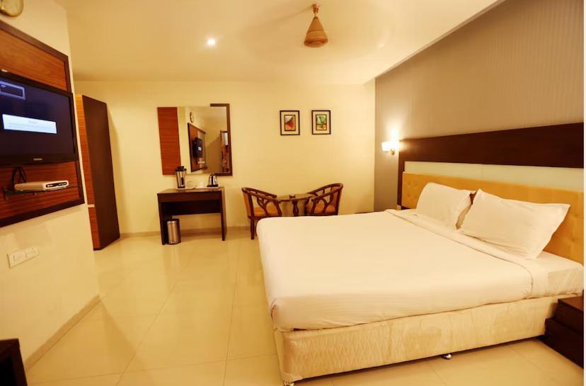 Hotel Sitara Grand L.B. Nagar Hyderabad Exteriör bild